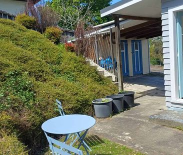 Fully renovated home - Photo 3