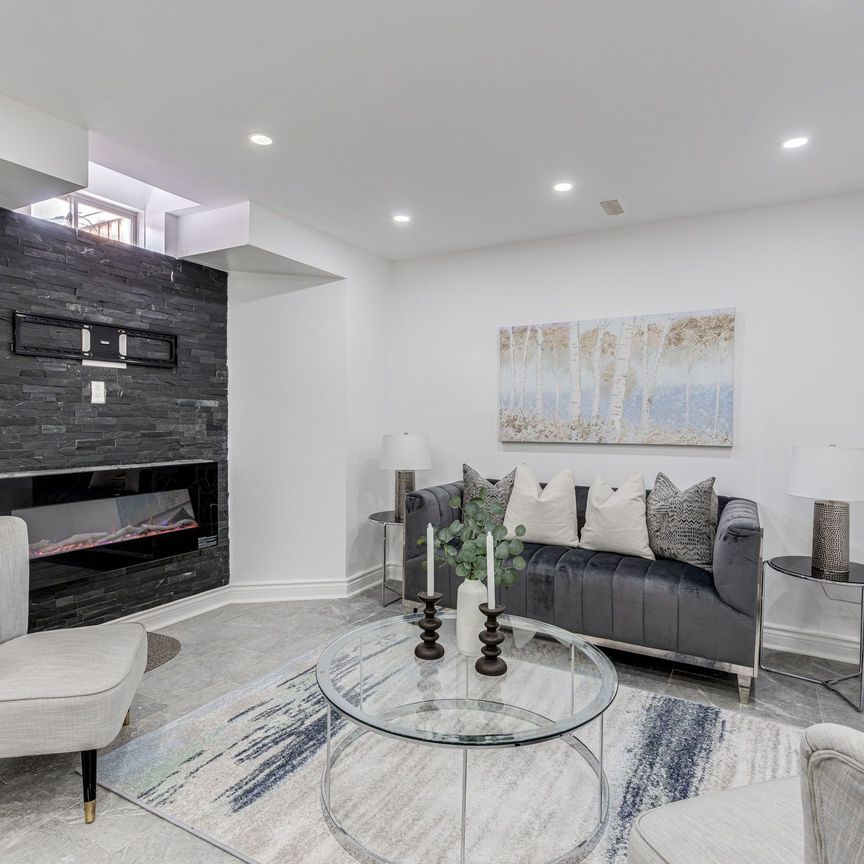 For Lease - 102 MACTIER Drive Unit# LOWER, Vaughan, Ontario - Photo 1