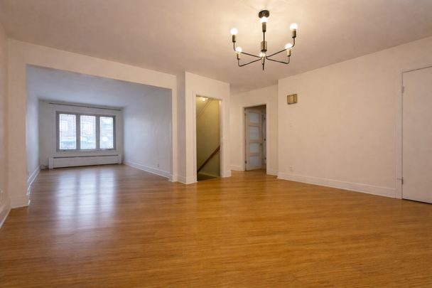 4289 Rue Bélanger - Photo 1