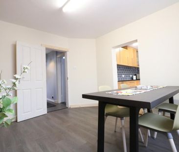 3 bedroom semi-detached house to rent - Photo 6