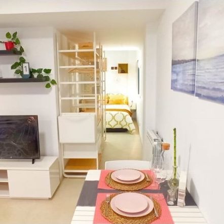 madrid, Community of Madrid 28039 - Photo 1