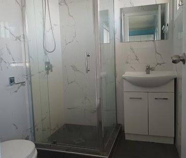 ** OPEN HOME CANCELLED ** - Photo 5