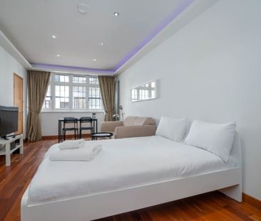 54 Lancaster Mews, London W2 3QQ, UK, London - Photo 1