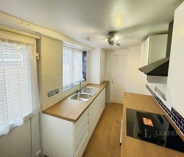 2 bedroom terraced house to rent - Photo 6