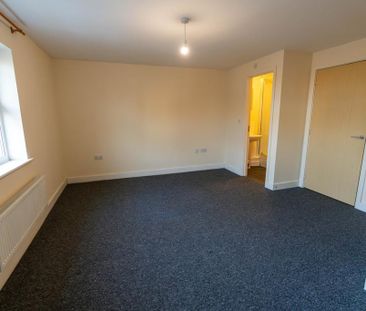 2 bedroom apartment to rent - Photo 6