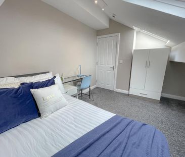 5 bedroom terraced house to rent - Photo 3