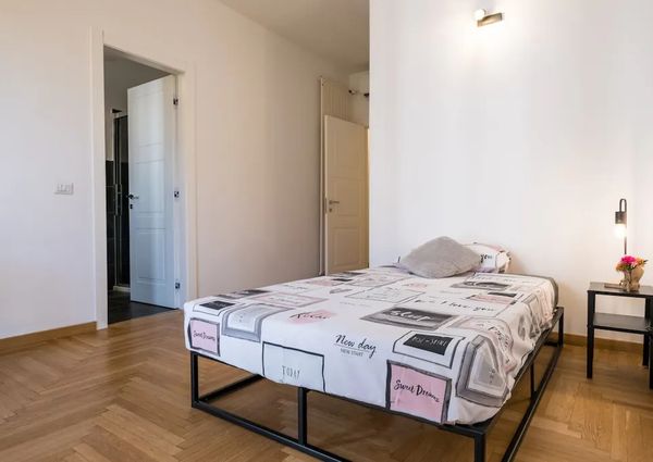 Piazza Carlo Caneva, Milan, Lombardy 20154