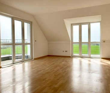 Helle 2-Raum-Maisonettewohnung mit Balkonen und herrlichem Fernblic... - Photo 1