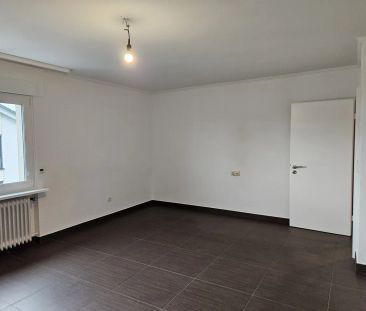 Stieldorferhohn: Top-modernisierte Etagenwohnung mit gehobener Auss... - Foto 1