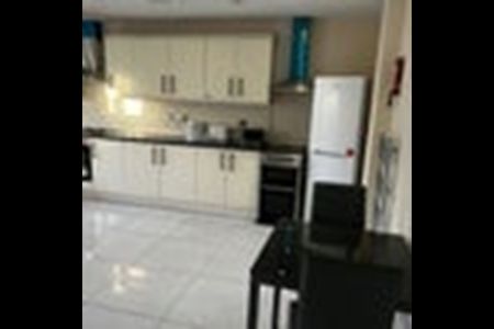 Room in a Shared House, Lansdowne Road, IG3 - Photo 2