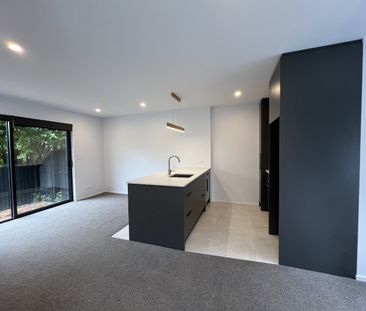 18 Kipax Place, Riccarton - Photo 2