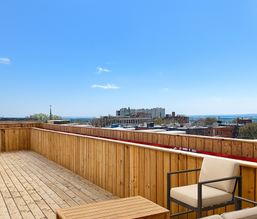 3201 Boulevard Édouard-Montpetit, #001 - Photo 6 | Rentumo
