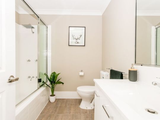 6/229 Browns Plains Road, Browns Plains QLD 4118 - Townhouse For Rent | Domain - Photo 1
