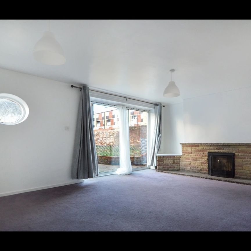 3 Bed End Terrace, Corelli Road, SE3 - Photo 1