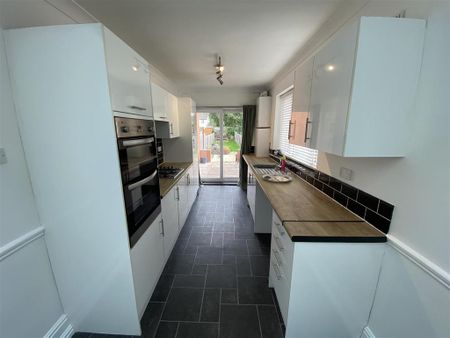 2 bedroom terraced house to rent - Photo 5