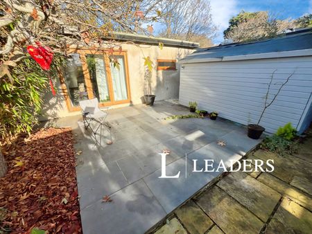 1 bedroom bungalow to rent The Gardens, Southwick, Brighton, West Sussex, BN42 - Photo 5