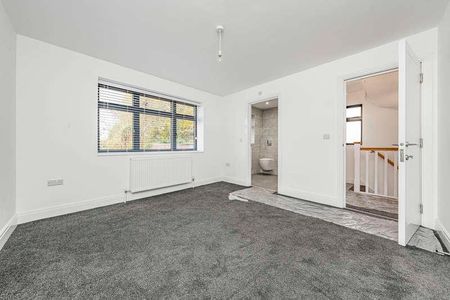 Worcester Road, Uxbridge, UB8 - Photo 3