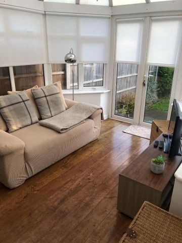 3 bedroom semi-detached house to rent - Photo 2