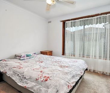 130 Learmonth Road, Wendouree - Photo 4