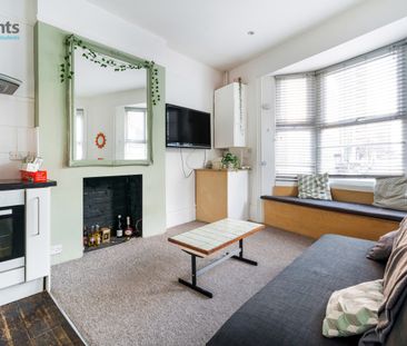 3 bedroom maisonette to rent - Photo 3