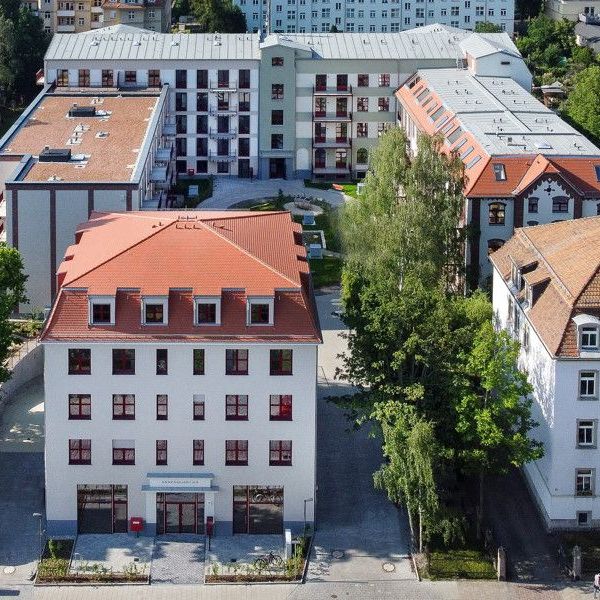 Neubau! Gemütliche 1-Raumwohnung mit Balkon und Einbauküche! - Photo 1