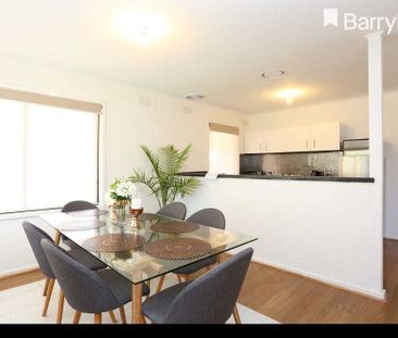 FAMILY HOME IN GREAT LOCATION! - Photo 2