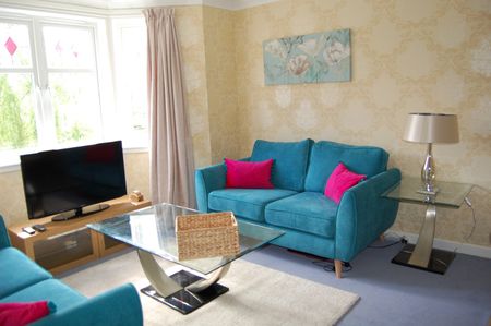 3 Bed Flat, Craigend Park, EH16 - Photo 2