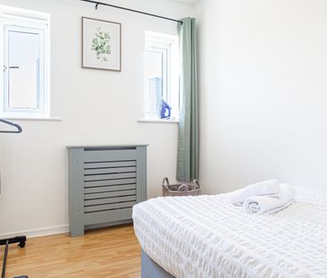 3 Bed Flat, Stretford Road, M15 - Photo 6