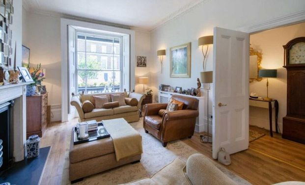 4 bedroom terraced house to rent - Photo 1