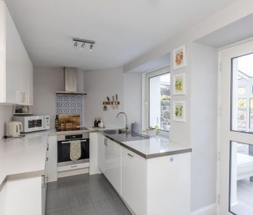 2 bedroom ground floor maisonette to rent - Photo 6