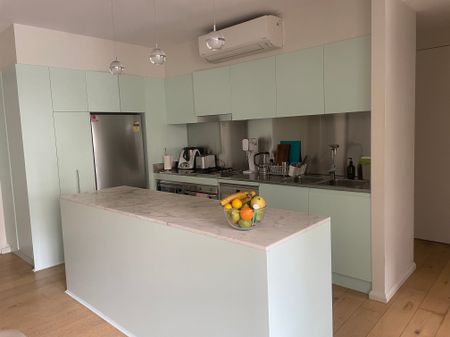 Bondi Beach - Photo 4