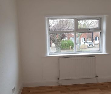 3 bedroom semi-detached house to rent - Photo 6