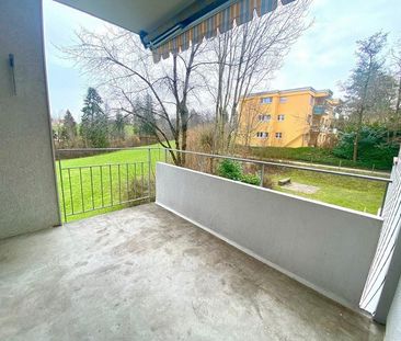 Schöne 3.5 Zimmer-Wohnung in Forch zu vermieten - Photo 2