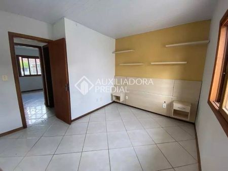 Casa com 2 quartos e 51m² para alugar em Hípica, Porto Alegre. - Foto 2