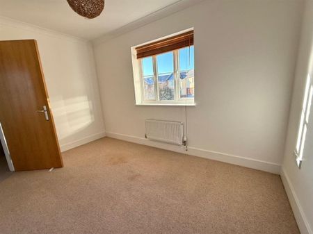 Russell Walk, Exeter - Photo 3