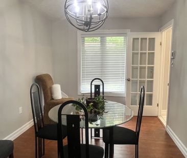 33 Coventry Lane – GORGEOUS 3 BR 2.5 BATH COLBY VILLAGE FAMILY HOME... - Photo 3