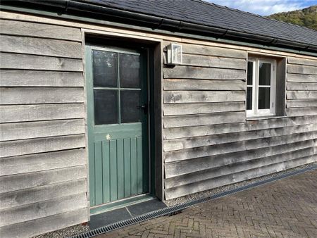 Property to rent - Photo 3