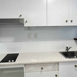 Clever Studio in a Prime Location - Photo 2