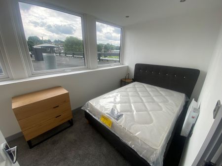 Green Lane, Leeds - Photo 4