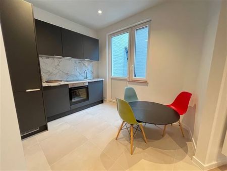 Appartement te huur - Photo 3