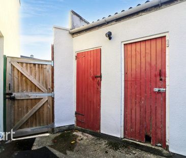 2 bedroom semi-detached house to rent - Photo 6