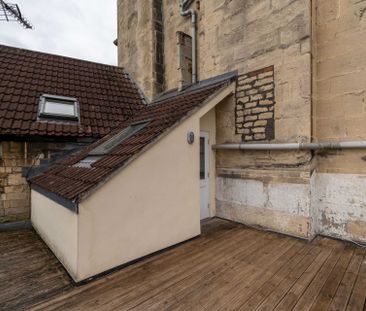 Old Farmhouse, 1 Lansdown Road - Photo 5