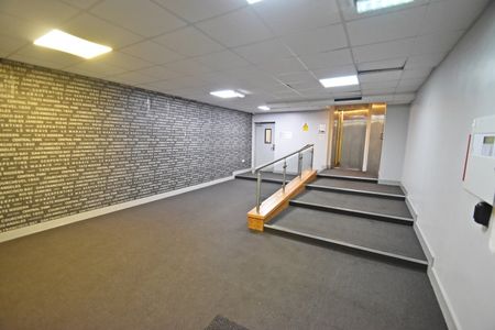 1 Bed Flat, Deans Road, M3 - Photo 2