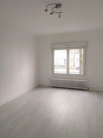 Location Appartement 3 pièces 67m² - Photo 2