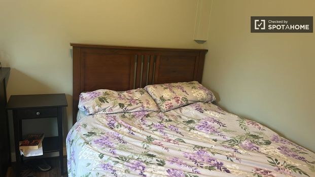 Room in shared apartment for rent in Walkinstown, Dublin - Photo 1