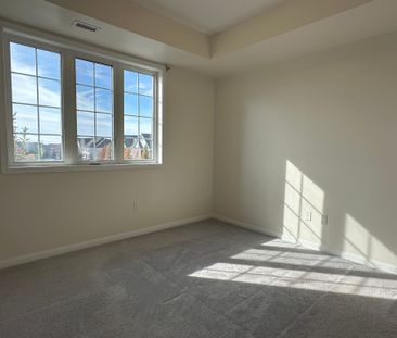 For Lease - 84 Aspen Springs Drive Unit# 320, Clarington, Ontario - Photo 4