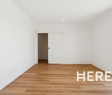 14 Paperbark Road, Sinagra WA 6065 - Photo 6