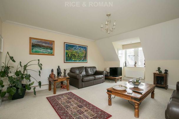 2 Bedroom Apartment, Cobham Grange – Cobham - Photo 1
