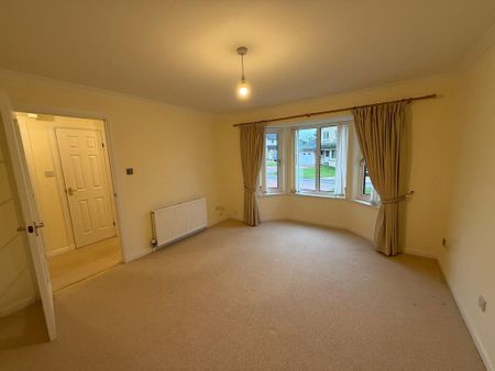 4 bedroom detached house to rent - Photo 2