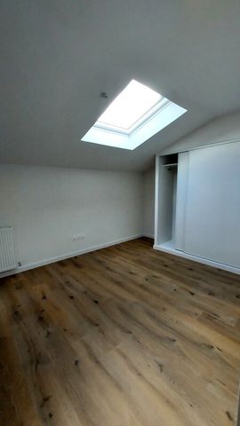 Location Appartement 3 pièces 62m² BRUGUIERES 31150 - Photo 2